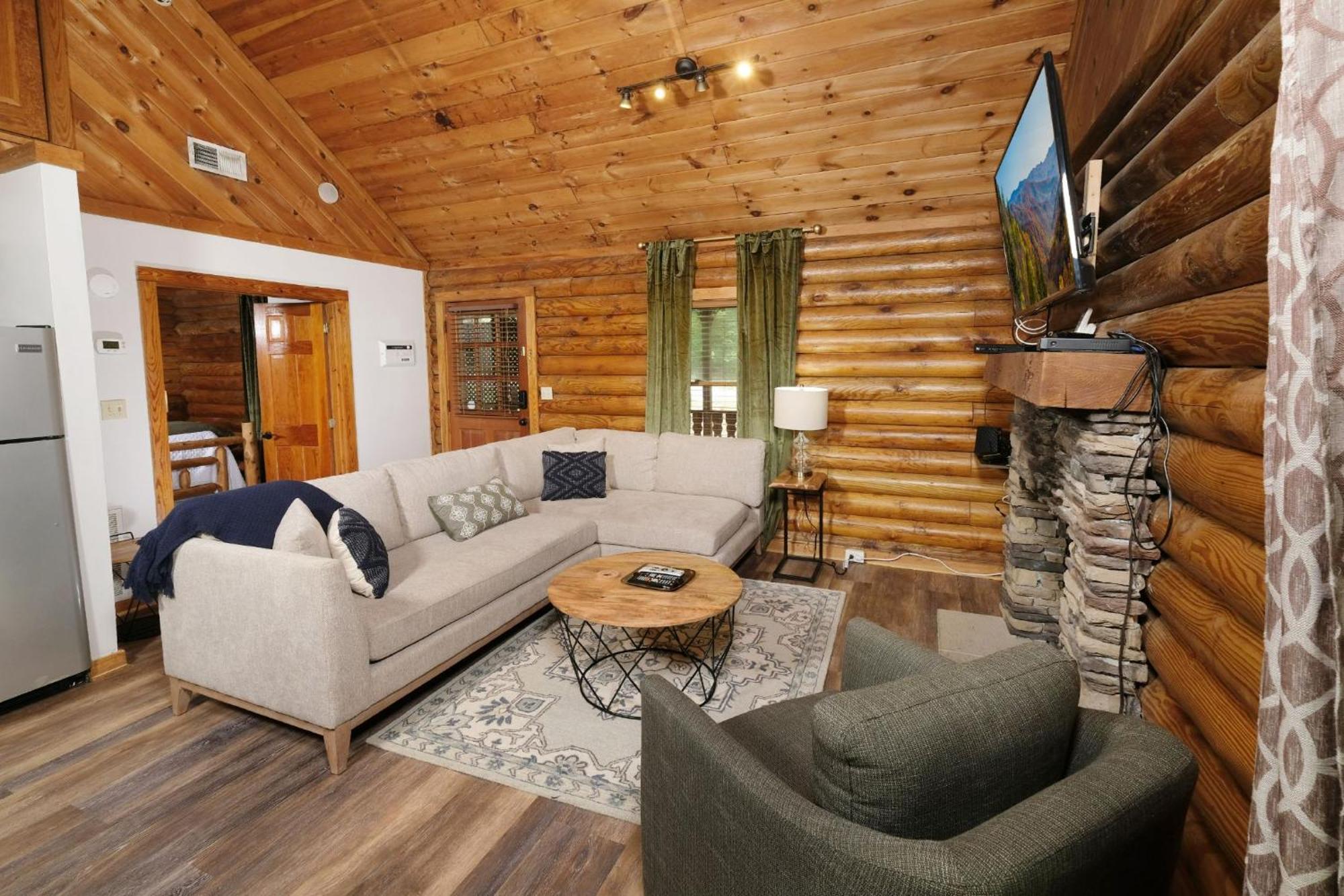 Grove Creek Cabin Gatlinburg Exterior photo
